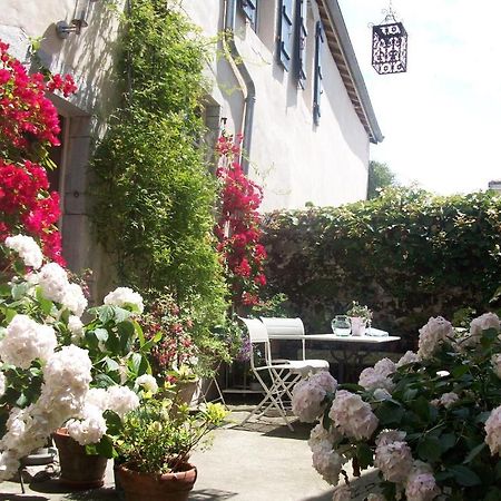 Chambres D'Hotes Aroha Sorde-lʼAbbaye Exteriör bild