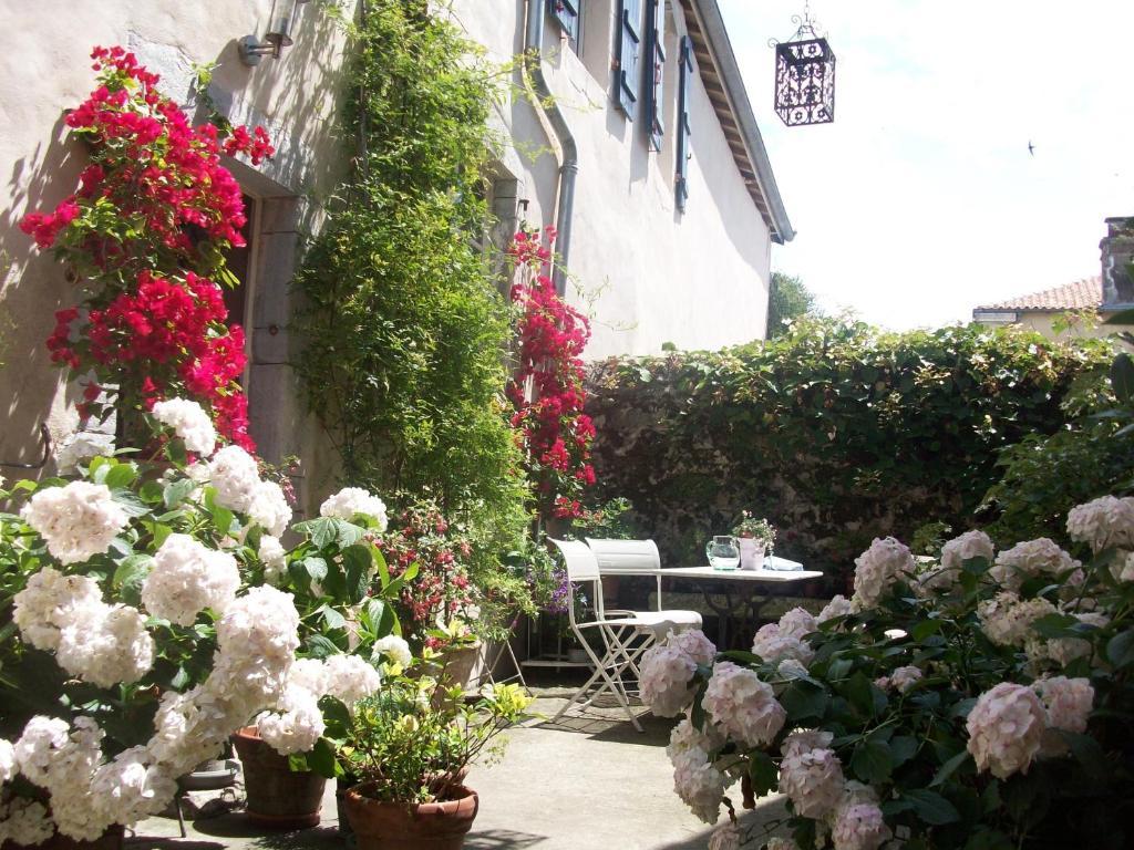Chambres D'Hotes Aroha Sorde-lʼAbbaye Exteriör bild